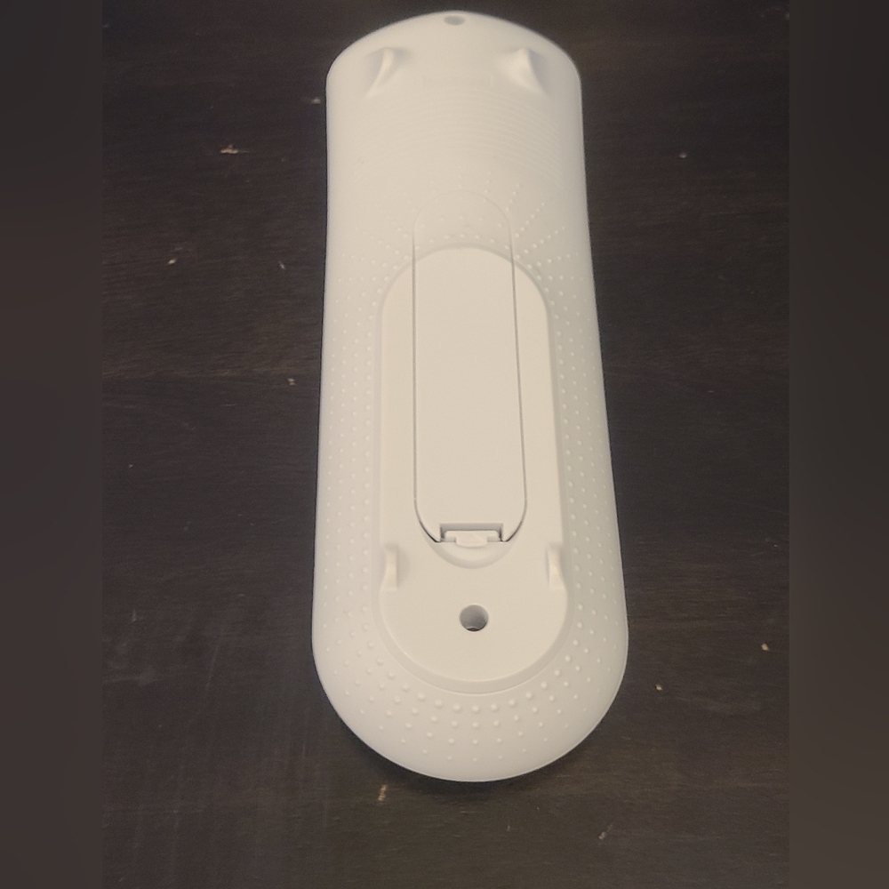 White DVD Media Remote Control - Picture 2 of 3